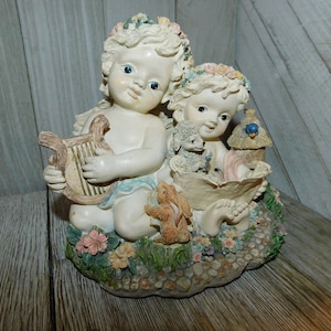 Dreamsicle I would Like To Teach the World to Sing Music Box Collectable Dreamsicle Gift Vintage Home Decor Figurine Collectable, Memories y