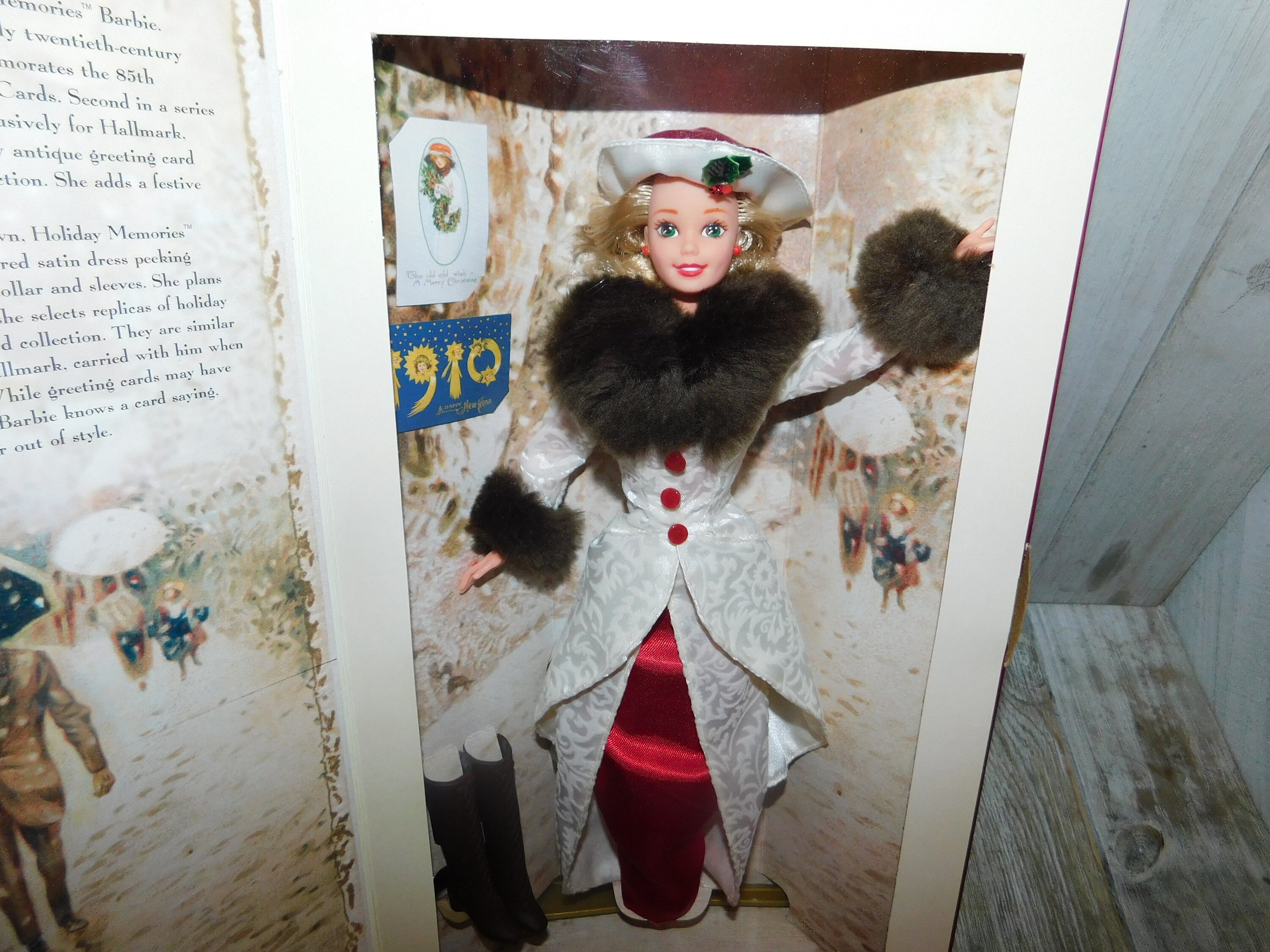 Holiday memories barbie 1995 value hotsell
