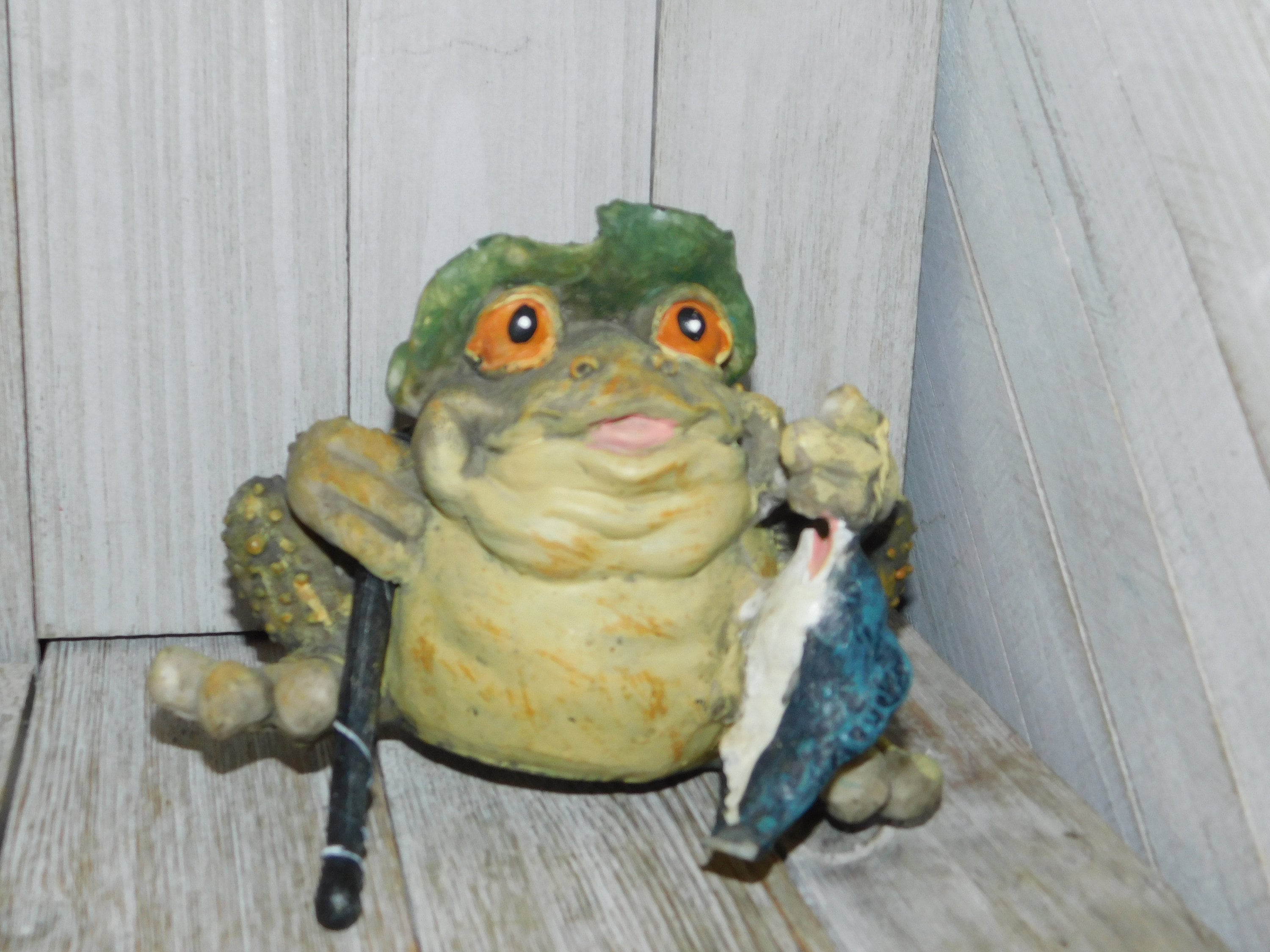 Vtg Fisherman Chubby Frog, Fishing Frog Figurine, Frog Outdoor