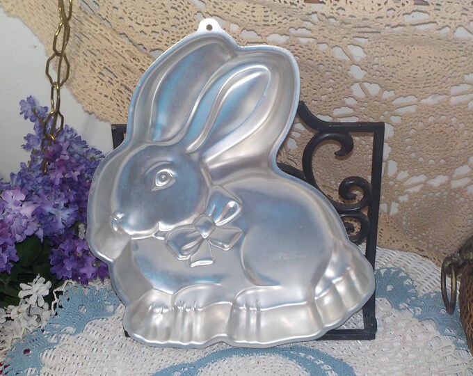 Wilton Rabbit Cake Pan 1986 Cake Pan, Rabbit Cake Pan, Bunny Cake Pan