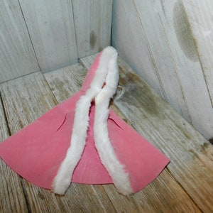 Snoopy Belle Doll Pink Poncho, Vtg Small Doll Poncho, Vintage Doll Clothes, Snoopy Clothes, Memories, Gift, Prop, Daysgonebytreasures, *