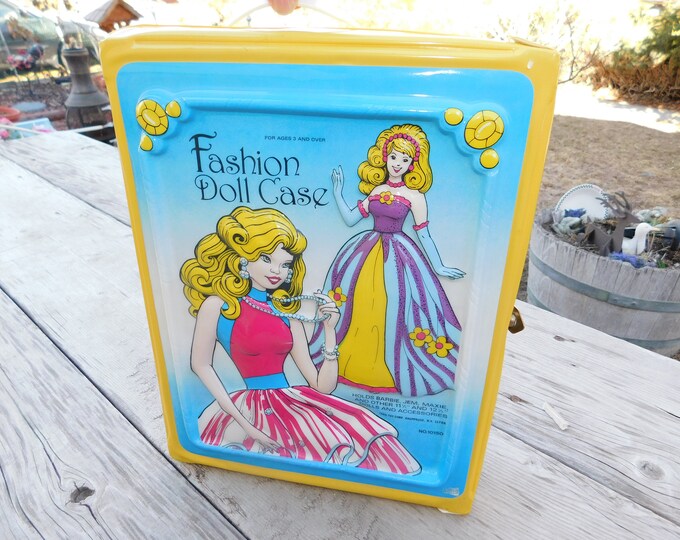 Vintage Fashion Doll Case, Vintage Doll Case, Yellow Doll Case, Vintage