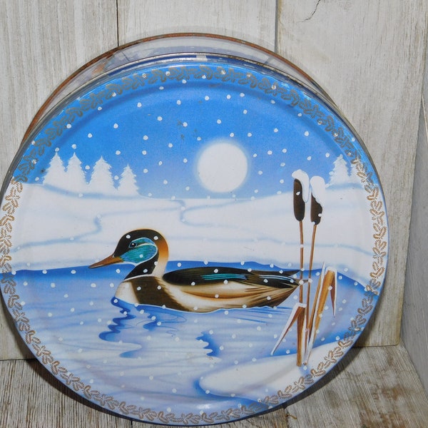 Duck an Wood Pecker Tin Can, Dansik Biscuit Tin Can, Winter Tin Can, Vtg Tin Can, Vtg Home Decor, Country Home Decor Daysgonebytreasures *