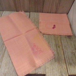 Vtg Salmon Color Napkins, Set of 2, Vintage Tableware, Vintage Home Decor, Gift Wrap, Prop, Daysgonebytreasures,