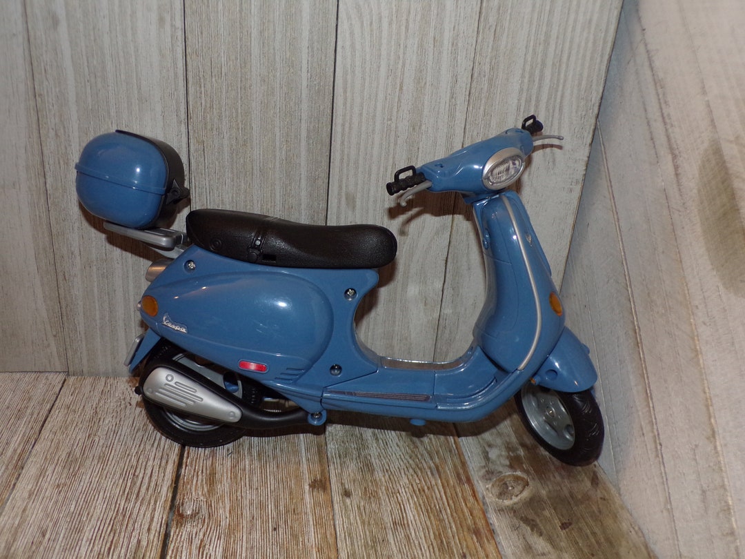 Mattel Barbie MY SCENE VESPA Scooter, Barbie Blue Scooter, Barbie Doll Bike, Doll Bike, Memories
