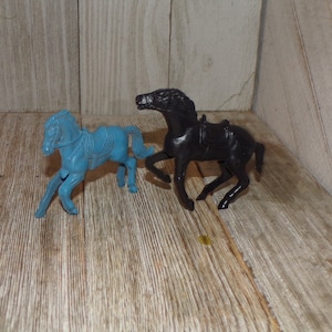 Vtg Plastic Horses Western Toys Little plastics horses Cowboys Indians  Vtg plastics Toy, Gift, Childhood Memories Daysgonebytreasures *