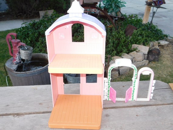 fisher price loving family horse stable