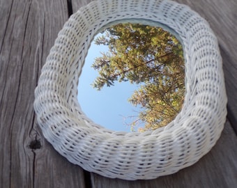 White Wicker Mirror Country Cottage  Farm House Decor Country Decor Vintage home Decor Wicker Decor Tiny Home Deco Daysgonebytreasures *y