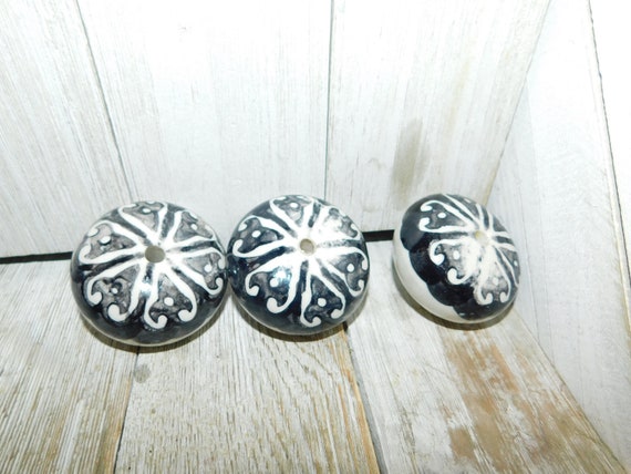 DRAWER PULLS Ceramic, Cabinet knobs, Drawer Knobs, Country home Décor, Farmhouse Décor, Vintage home Décor, Daysgonebytreasures Dc*