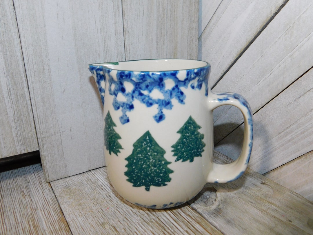 Vintage Creamer Folk Craft Cabin Snow in the by Tien Shan, Vintage