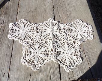 DOILIES Vtg Butterfly Shaped Vtg Table Mat, Vintage Table cover, Shelf Cover, Vintage Home Décor, Grannychore Gift Daysgonebytreasures *