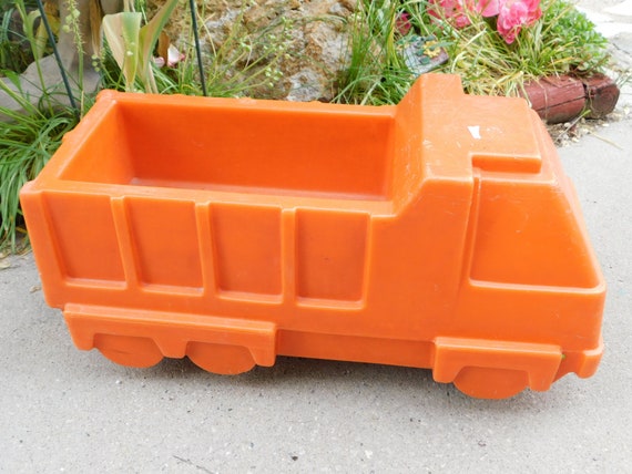 large toy dump truck plastic