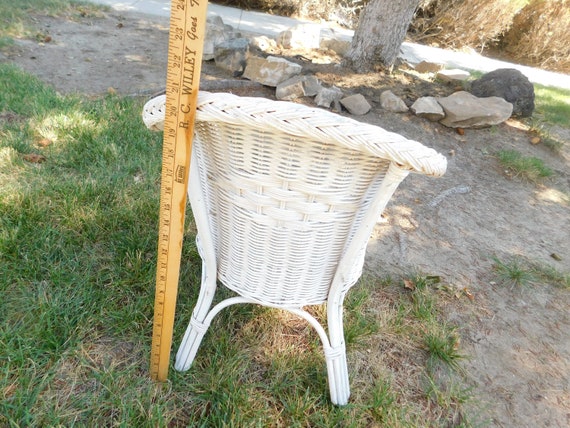 Small white wicker online chair