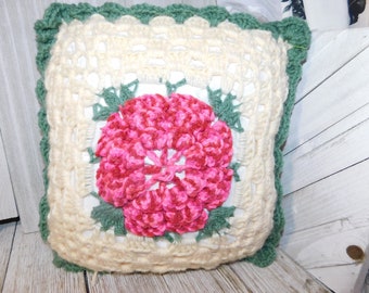 Crocheted Pillow with Flower, Vintage Decorative Pillow Bed Pillow Accent Pillow Vintage Home Decor Memories Daysgonebytreasures *Y