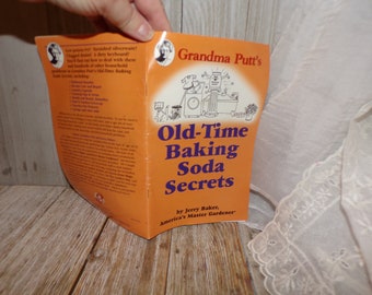 Vtg Grandma Putt's Old Time Baking Soda Secrets, Paperback Book, Cleaning Book, Memories, Gift, Prop, Daysgonebytreasures *y