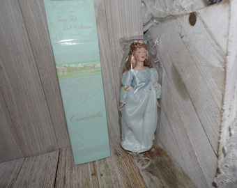 Vtg Cinderella  Fairy Tale Doll Collections w Box 1984 Vtg Doll Vtg Avon Doll Princess Doll Gift Prop Memories Daysgonebytreasures **