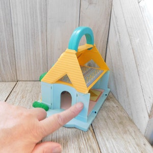 Maison de poupée Blue Belle - Le Toy Van Dainty Dollhouse