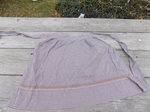 Apron Embroidery Gingham, - image 1