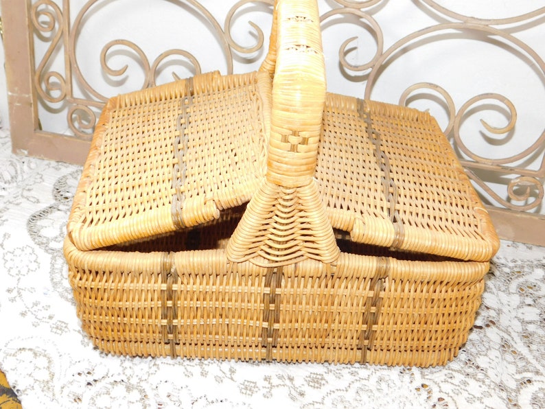 s Picnic Basket, Smaller Picnic Basket, Camping, Hiking, Basket, Vintage home Decor, Surprise Him at work With Lunch :