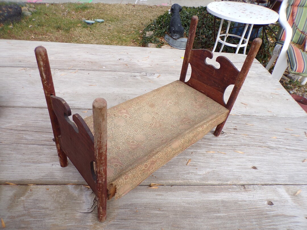 Antique Wood Doll Bed, 1940 to 1950 S Wood Twine Doll Bed, Antique Doll