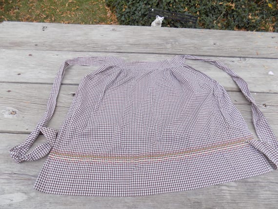 Apron Embroidery Gingham, - image 9