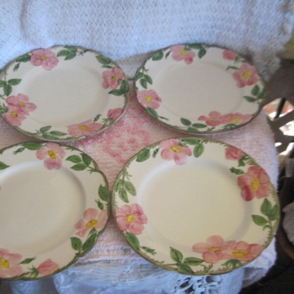 Franciscan Desert Rose Circa 1941-1984 Very Hard to Find SeT OF 4  Plates 10 1/ 2 In Across/