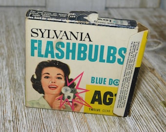 Vintage Camera Flash SYLVANIA Flash Bulbs In Original Box, Vintage Flash Bulbs, Camera Accessories, Memories, Daysgonebytreasures @*