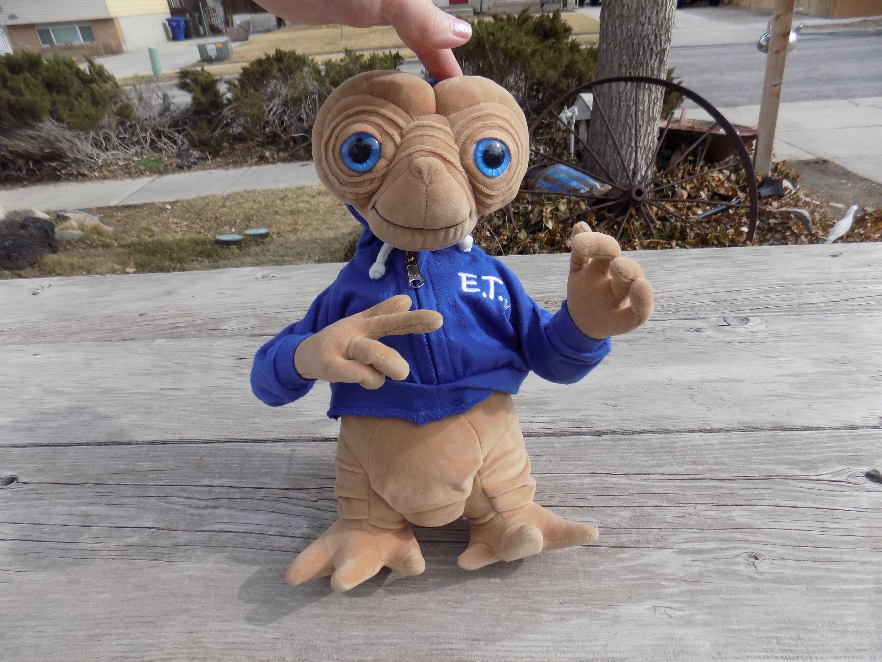 ET Universal Studios ET Plush Doll Extra Terrestrial 15
