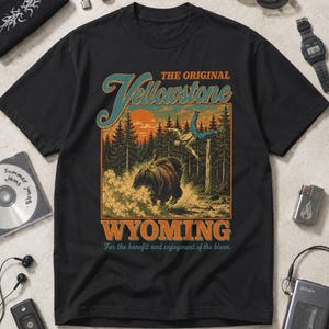 Vintage Bison Launch Shirt, Yellowstone Viral Meme Tee, Lustiges Wildtier-Grafik-T-Shirt Geschenk Unisex, Bison schlägt Mann
