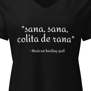 Ninez Collection Women’s relaxed v-neck t-shirt Sana Sana