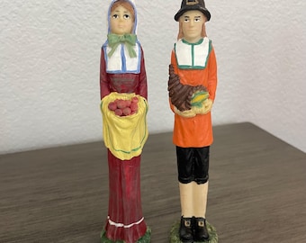 Vintage Windsor Pilgrim Figurines: Hand-Painted Resin Thanksgiving Decor