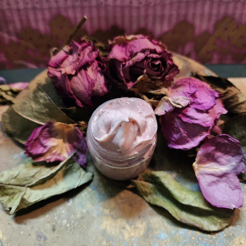 Rose Face Cream with hibiscus powder image 2
