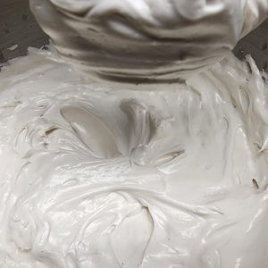 Expresso coffee bean cream for under eye care image 2