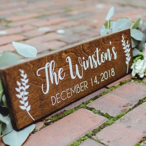 Signo rústico de apellido, signo de bosque de fecha de boda, signo de madera de regalo de boda, signo de decoración personalizado de la familia establecida, signo de manto de chimenea