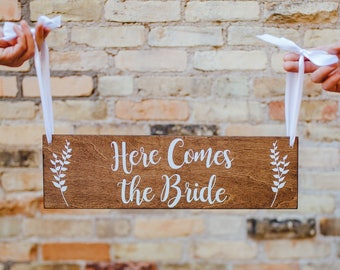 Here Comes the Bride Rustic Sign, Wedding Woodland Sign, Wedding Wood Sign, Walk Down the Aisle Sign, Ring bearer Sign