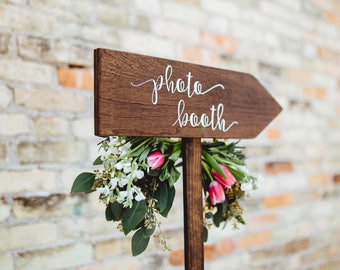 Wedding Photo Booth Directional Arrow Sign, Rustic Woodland Wedding Sign, Wood Wedding Arrow, Wedding Wood Sign, Photo Booth Sign