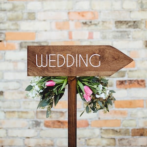 Wedding Rustic Wood Wedding Arrow with Stake, Rustic Wedding Wood Sign or Signage, Rustic Wedding Arrow for Ceremony or Reception