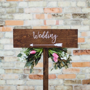 Wedding Rustic Wood Wedding Arrow with Stake, Rustic Wedding Wood Sign or Signage, Rustic Wedding Arrow for Ceremony or Reception