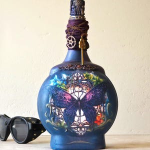 Steampunk-förändrad flaska, fjärilsheminredning, viktoriansk inredning