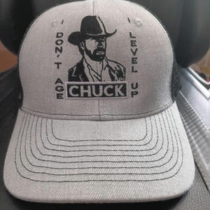 Gorra Chuck Norris: No envejezco, subo de nivel
