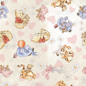 Peut inclure: Un motif répétitif représentant Winnie l'ourson, Porcinet, Bourriquet et Tigrou dans un style aquarelle. Les personnages sont illustrés avec des petits ours en peluche, des ballons orange et des couvertures, parmi des marguerites et des cœurs roses.