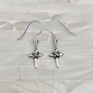 Pendientes cruzados-Joyería de fe - Joyería cristiana- Bautismo- Bautizo- Pendiente colgante de cruz- Plata esterlina- Joyería de fe- Católico