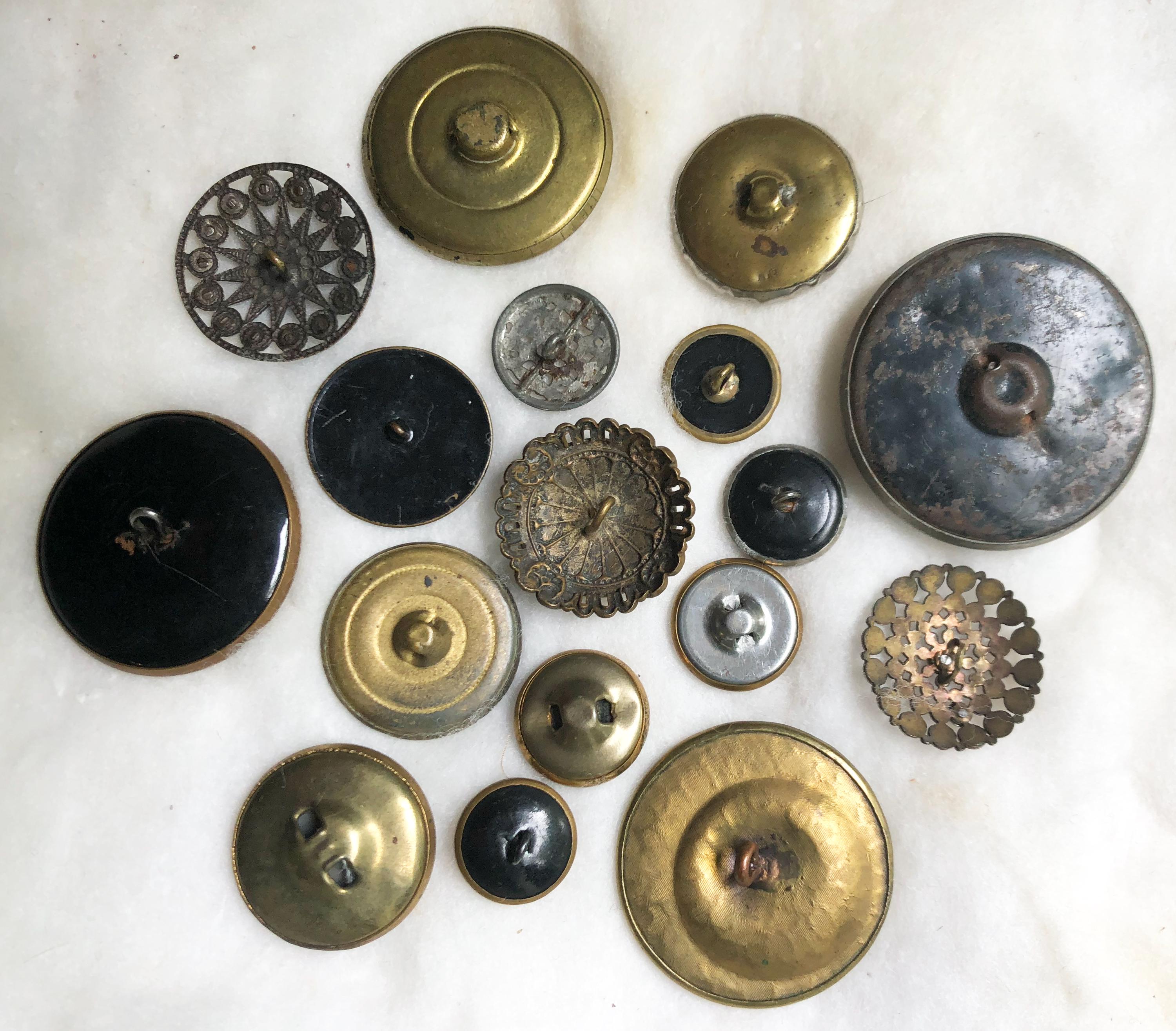 アンティーク　トグルスイッチ　クロム　古銅　ヴィンテージ　骨董　ヨーロッパ Antique Buttons Group of 17, Metals, Beautiful and