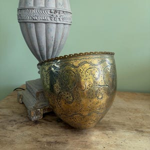 Vintage Brass Indian scallop edge floral leaf etchings jardiniere plant pot polished hanging