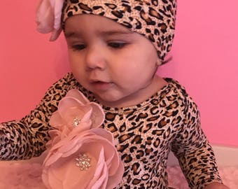 Infant Leopard Layette Cotton Baby Romper with Large Flower On The Chest and Matching Hat