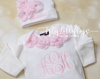 Personalized  Baby Girl White Romper Set Embroidered Infant Romper with Matching Hat Romper with Cuffs for Hands and Legs