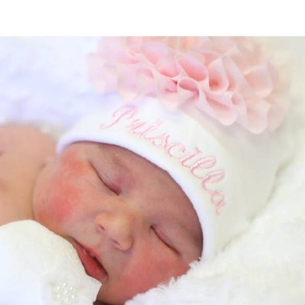 Cadeau pour bébé fille Bonnet blanc brodé pour bébé fille Bonnet en coton personnalisé pour bébé fille
