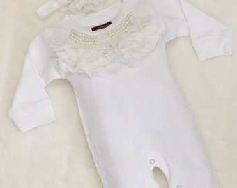 Baby Girl Gift Infant Baby Layette White Cotton Baby Romper with Chiffon and  Pearl Collar