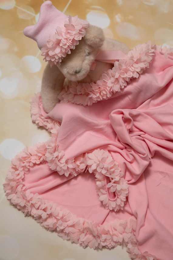 Baby girl pink blanket sales