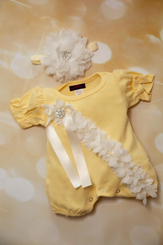 Yellow Baby Girl Romper Set Infant One Piece Set Bubble Romper with Fluffy Chiffon Flowers and Headband
